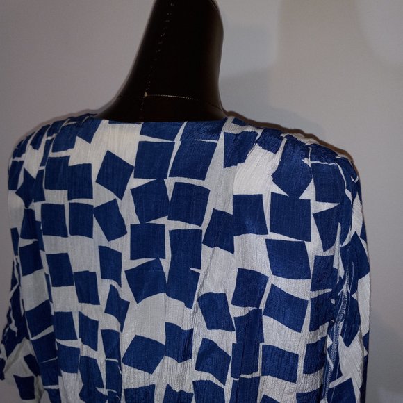 v-neck chiffon kimono-style geometric-print dress, vintage 1970s-1980s - Picture 15 of 16
